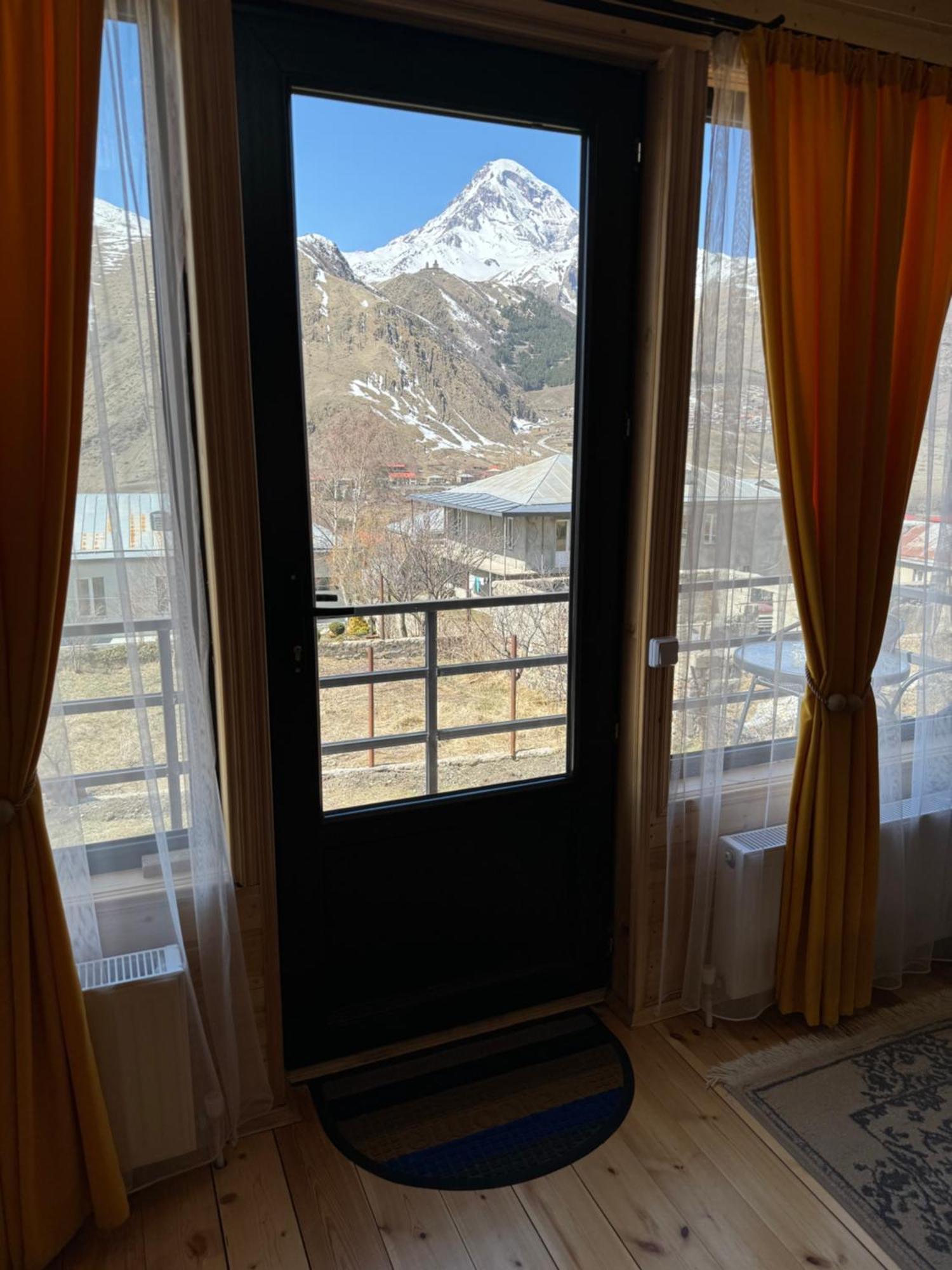 Qusha Cottage Kazbegi Exterior foto