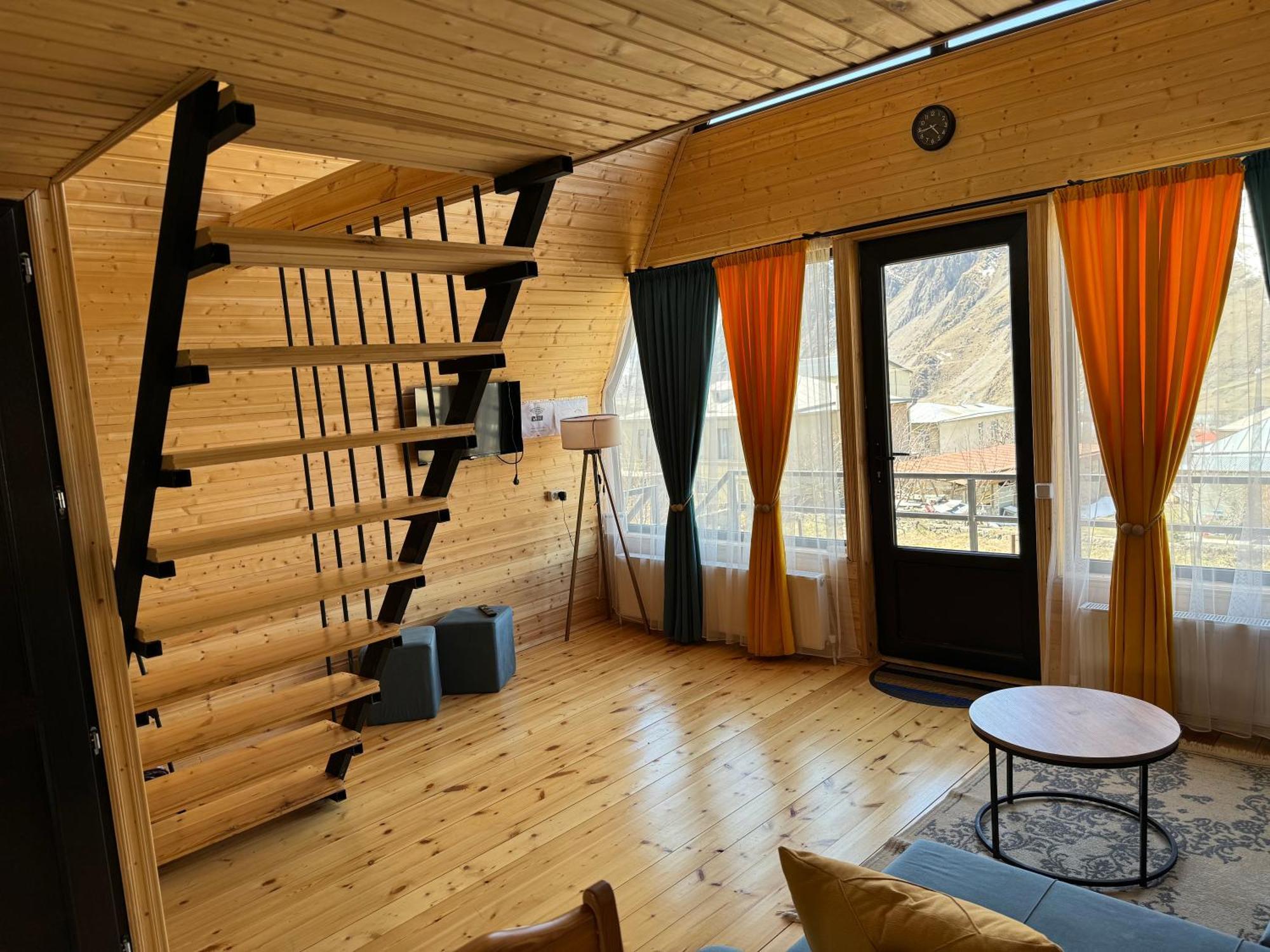 Qusha Cottage Kazbegi Exterior foto